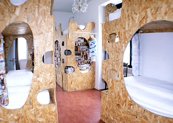 Sunset Destination Hostel *