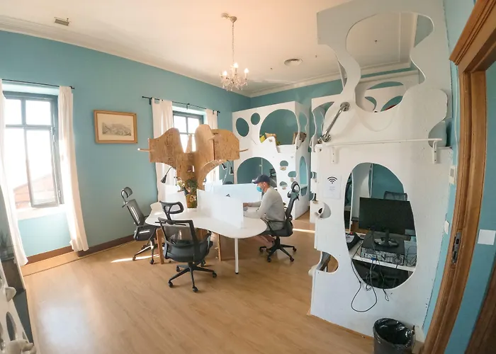 선셋 데스티네이션 호스텔 *