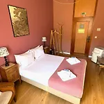 Sunset Destination Hostel *