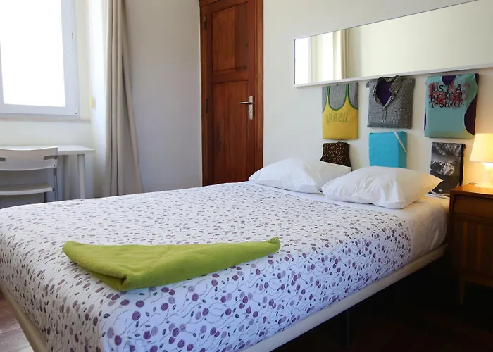 Sunset Destination Hostal Lisboa