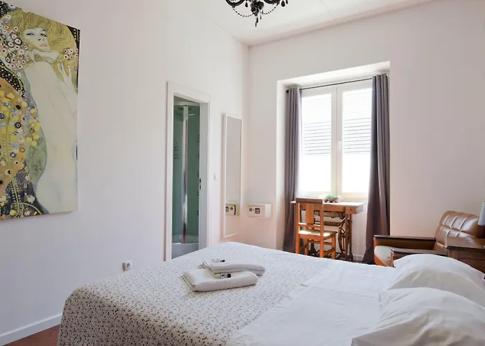 Sunset Destination Hostal