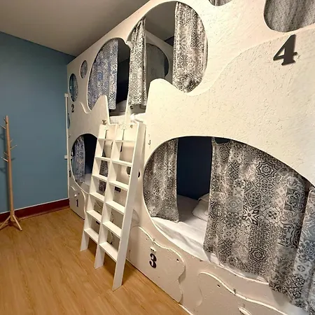 Sunset Destination Hostel *